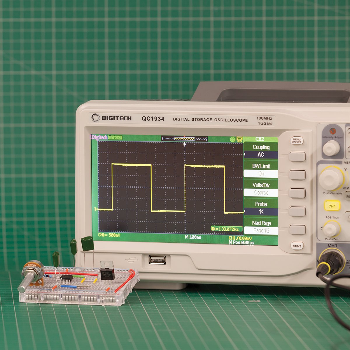 diyodemag's tweet photo. [Issue1] Explore the 555 timer PWM control - a critical component of robotics &amp; other apps: https://t.co/AnN0dGVw5g #diyode #buildyourown https://t.co/ZPRIsdiROU
