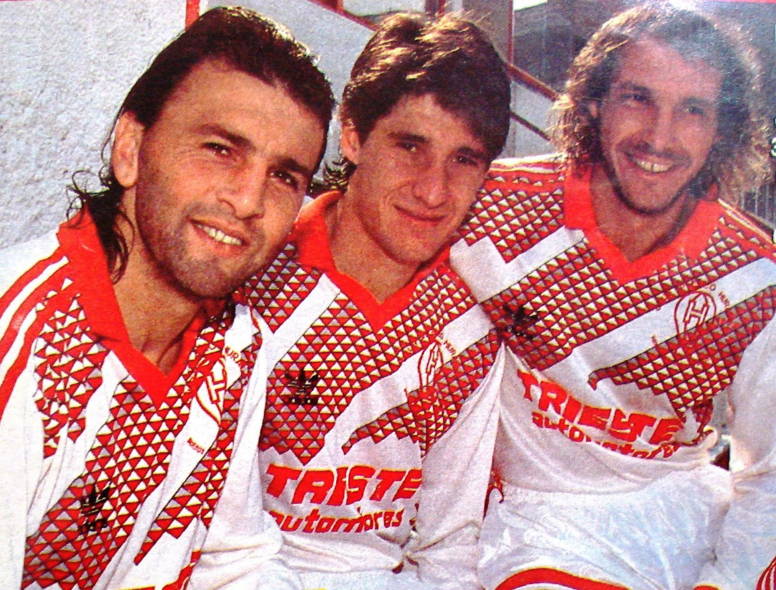 HuracánRetro no Twitter: "Camisetas parecidas #Adidas Urss #Huracán 1992 https://t.co/PtWUosj7rM" /