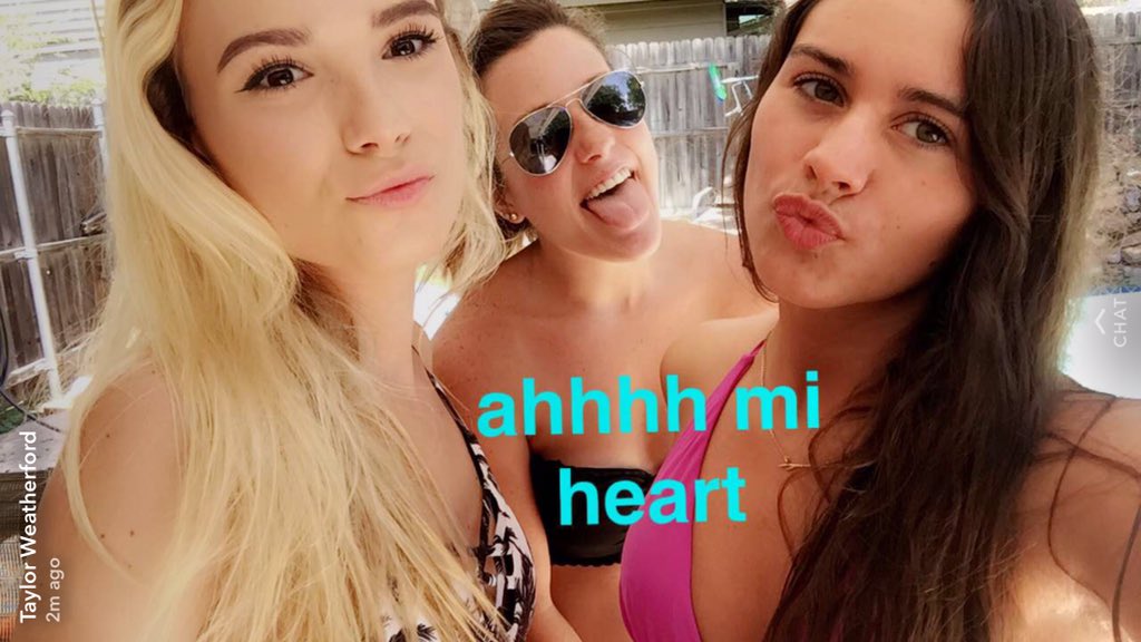 raygannicoleee's tweet photo. we were missin our #4 @Aliceraye06 but overall, it was a good day in Dallas with my loves 💜 not gonna be happy when y'all go back to AR https://t.co/V4mPL6Ssd7