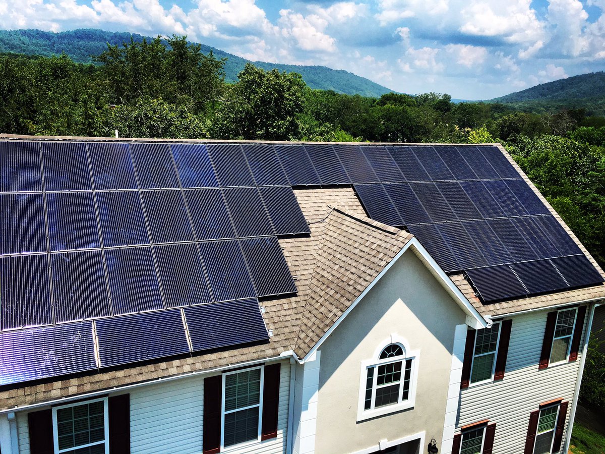 sealsolar's tweet photo. Solar. // 14.4 kW system in Hot Springs, AR // installed 7.21.17 // https://t.co/psmdOekLVt // 844.376.7325 #sealsolar #solarisforeverybody https://t.co/xEVbmLiDMR
