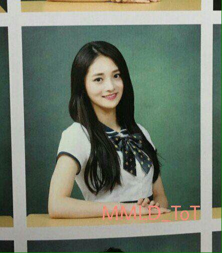 yourbananamilk_'s tweet photo. ท่าบังคับถ่ายรูปของเด็กโสภาหรอวะ ว่าจบแล้วต้องนั่งเท้าโต๊ะถ่ายรูปแบบนี้ 5555555555555555555555555555 https://t.co/90F5hjvi8J