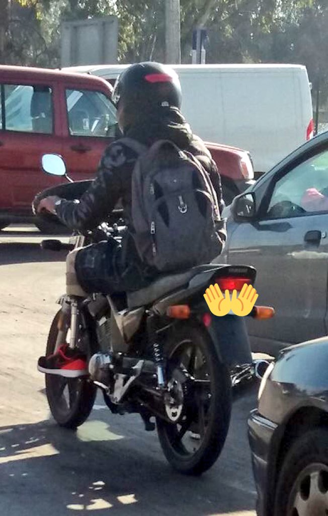 ClubYamahaChile's tweet photo. Lo hermoso del motociclismo... un ejemplo de superacion.. https://t.co/q2Ww69Tmq7
