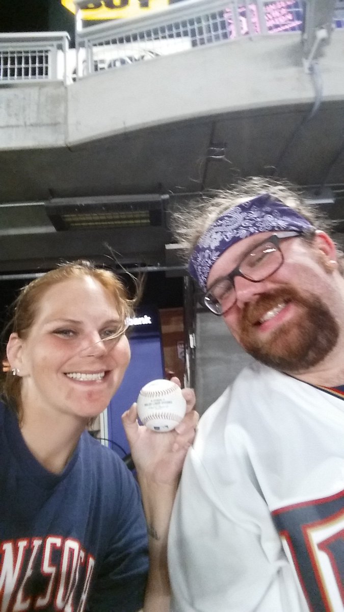 Cakiafire17's tweet photo. Batting practice homer!
@Twins #rentestate https://t.co/n8GFykSguA