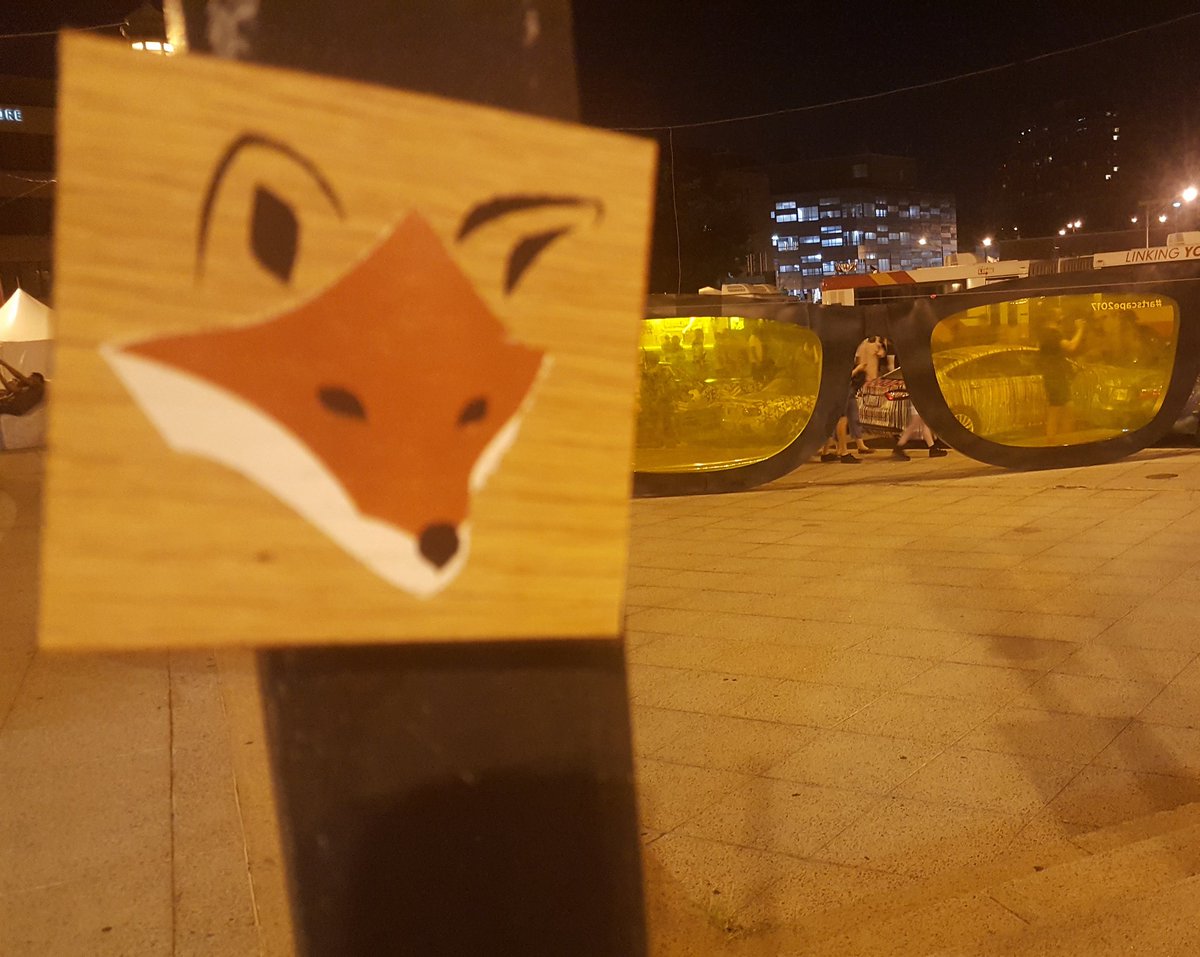 Idle_PhD's tweet photo. Another #freeart drop at #artscape #artscape2017 #stationnorth #freeartbmore #thebmorecreatives #bmoreart https://t.co/NKSVKwtHul