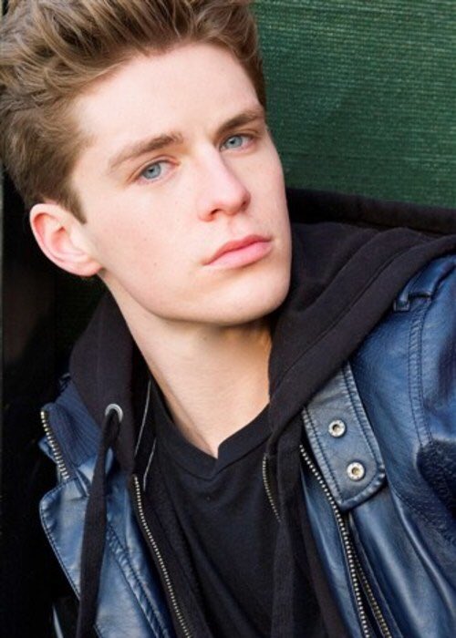CharmingMgmt's tweet photo. Client #SethAlmberg has been selected to audition for a feature-length drama. ▫️LEAD▫️ https://t.co/4B2J9G26WV