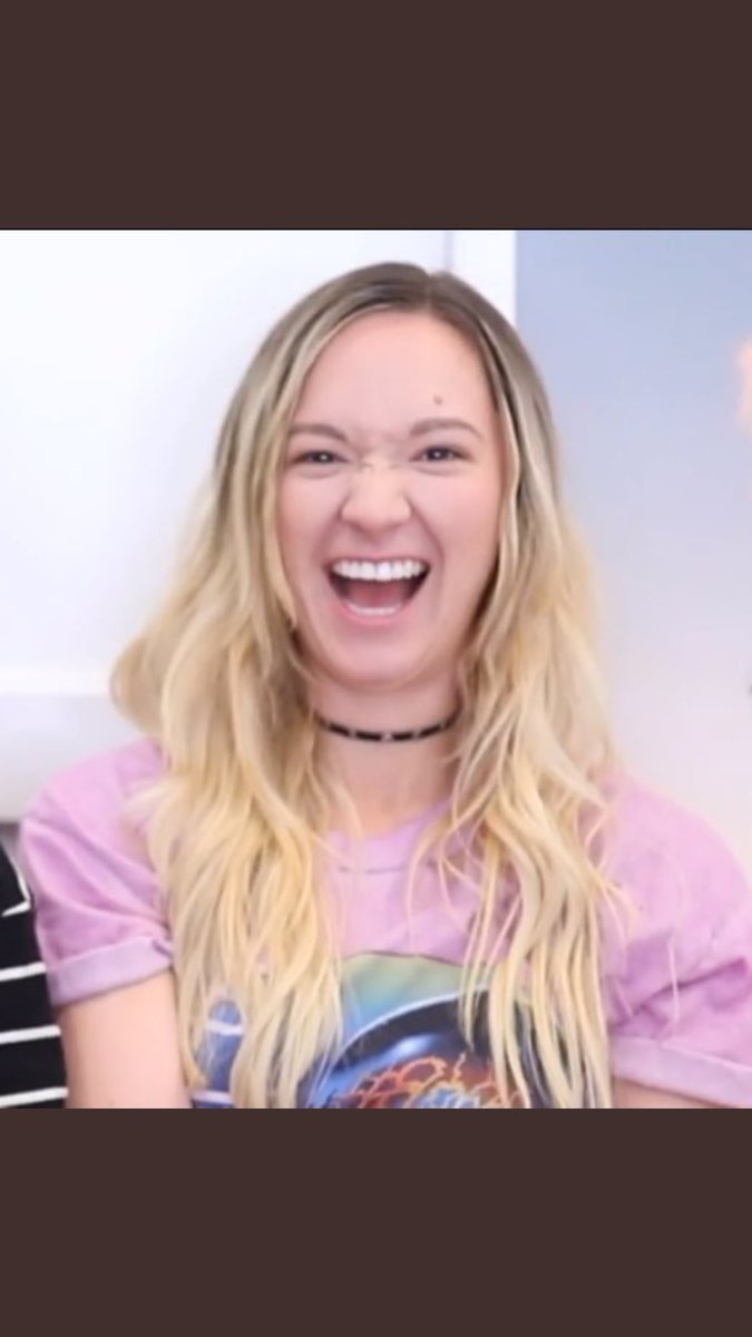 ALISHAMARIE's tweet photo. Me on Snapchat vs me IRL 
😂🙈💖📱 https://t.co/sONsaIKJlQ