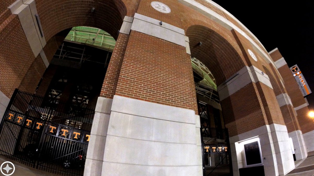 VolsOnScout's tweet photo. Entrance to 'Gate 21' — Vol. CCLXXVIII https://t.co/uQhXNthIAj https://t.co/zemGVEnxLu