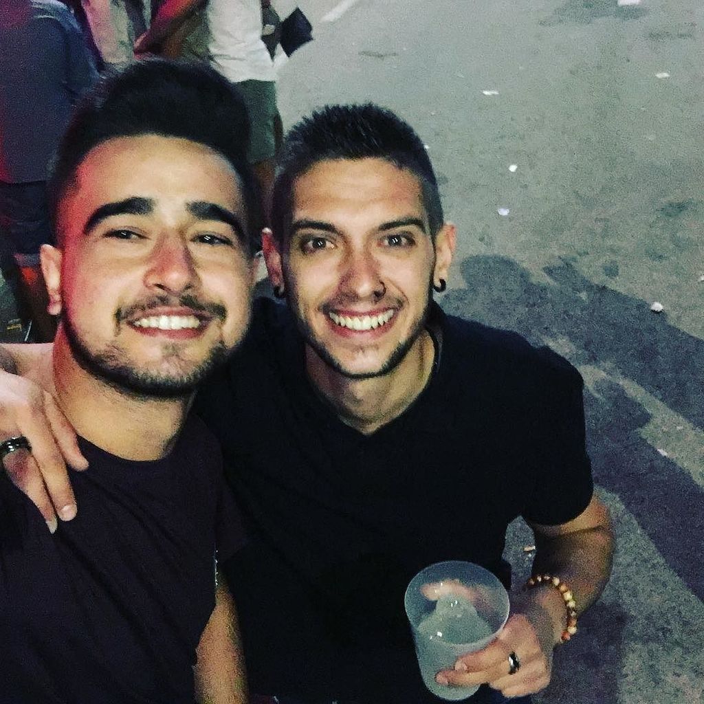Salii09's tweet photo. Tio grande donde los haya!!! @arturov2 #dalealvolantebro 😂 https://t.co/KXuEKRCmj5