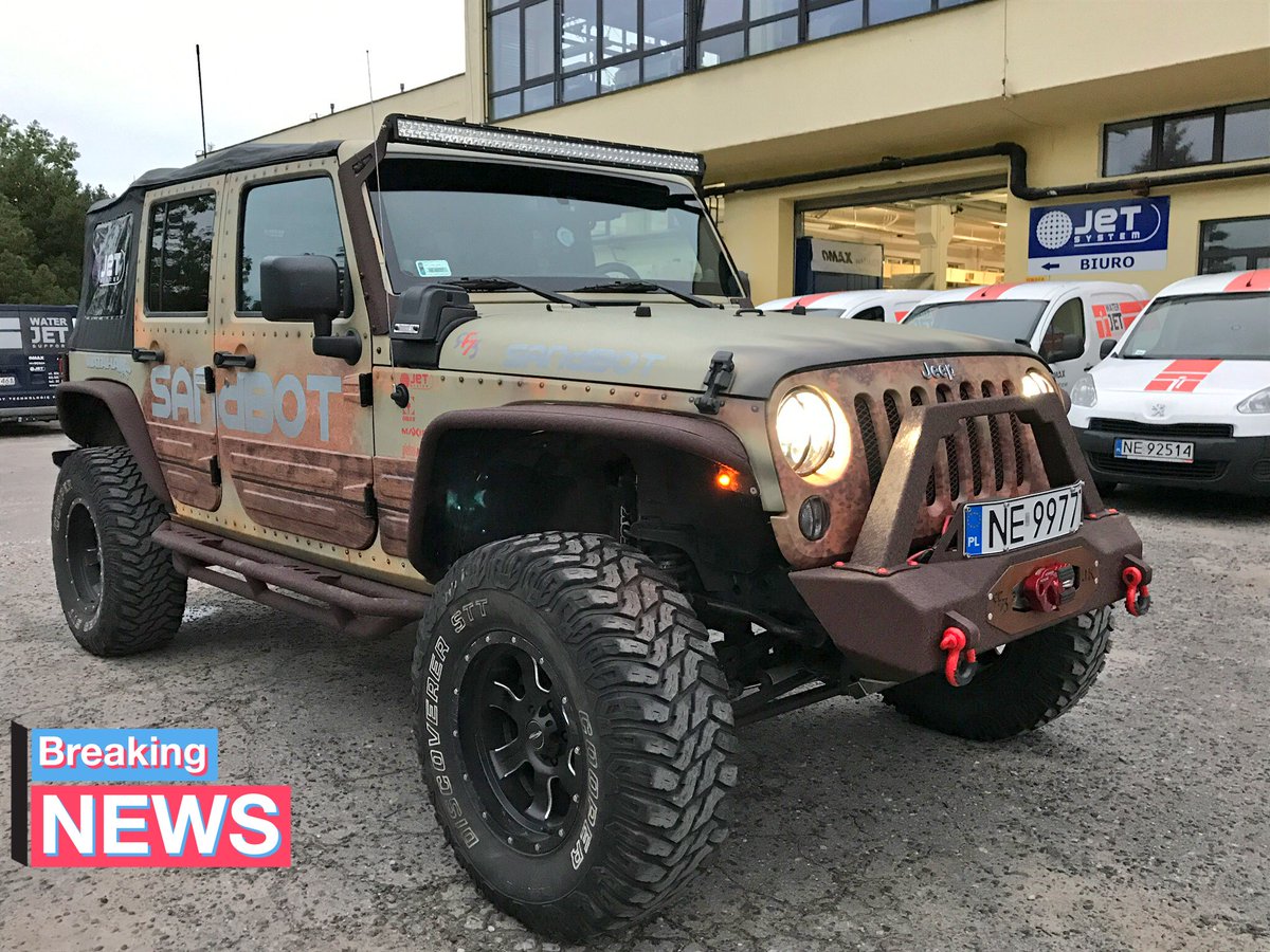 razmus73's tweet photo. New #sandbot #jeep #wrangler #jetsystem https://t.co/2u0wI9hgPv