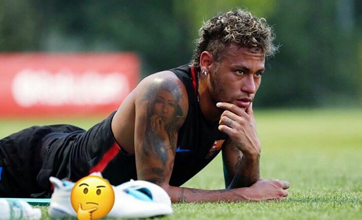 US_Granville's tweet photo. Alors que Neymar devait se diriger vers le PSG, Granville a fait une offre de 250M de bulots🐚 pour le Brésilien. Le joueur hésite encore. https://t.co/whgxXLGFBc