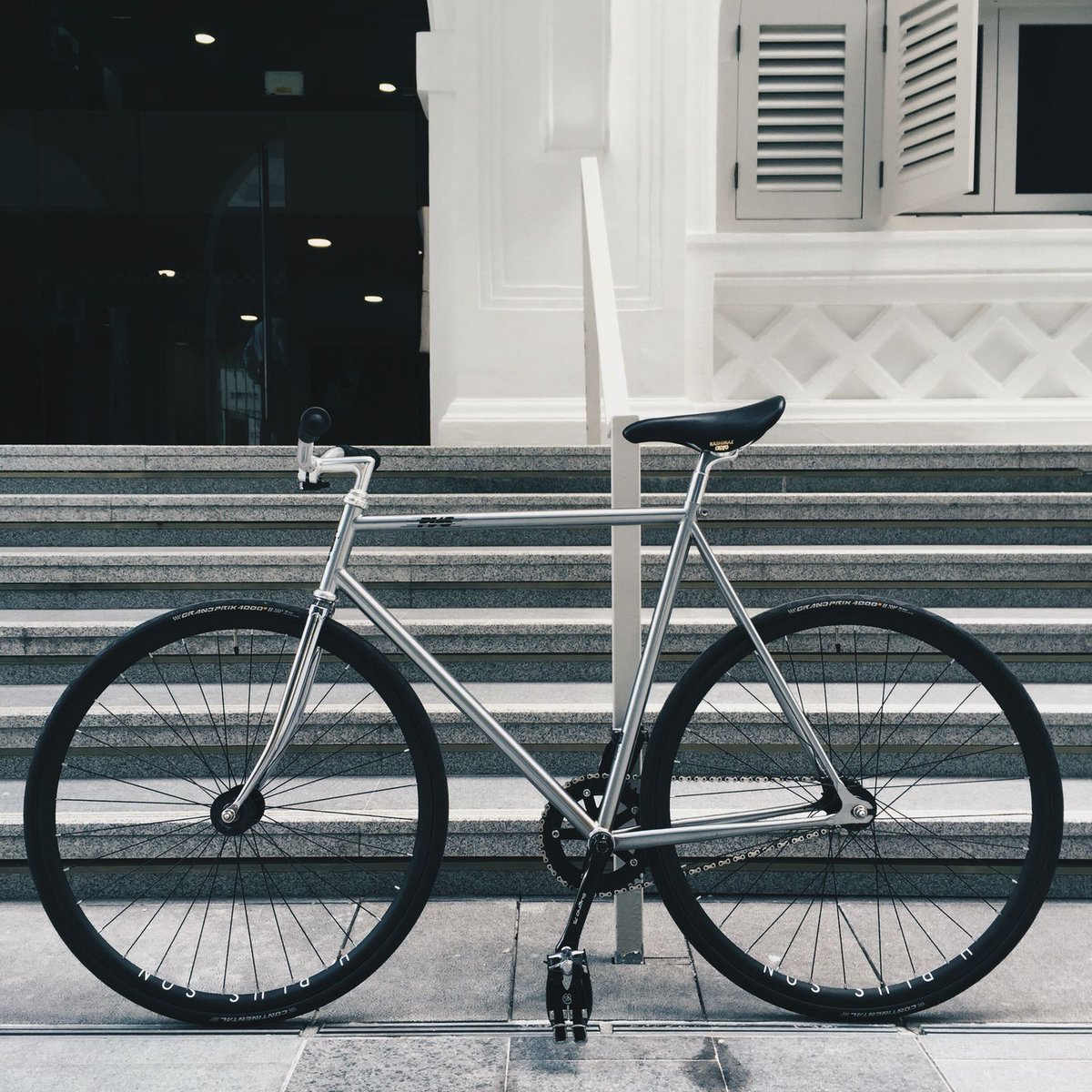 andirdor tweet media