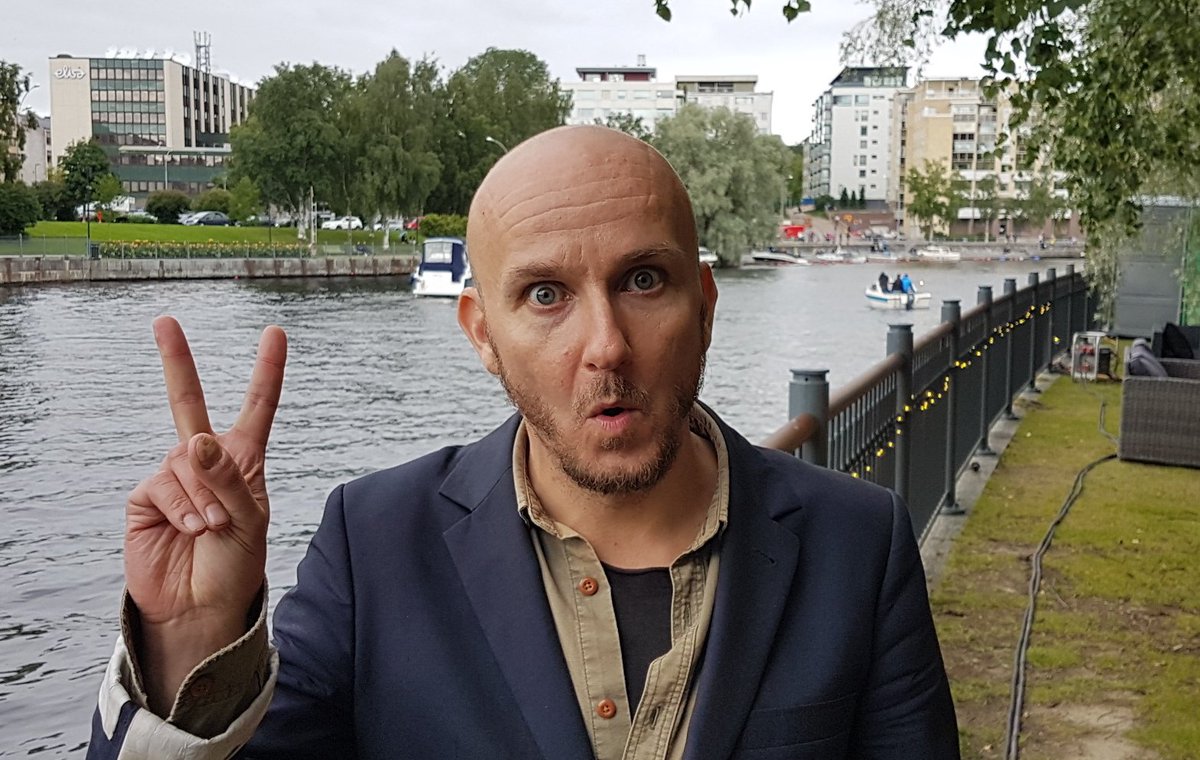 sunradiossa's tweet photo. Klo 12.30 haastattelussa Tammerfestillä tavattu Samuli Putro. #Tammerfest #Putro https://t.co/HZFfMJQYPk