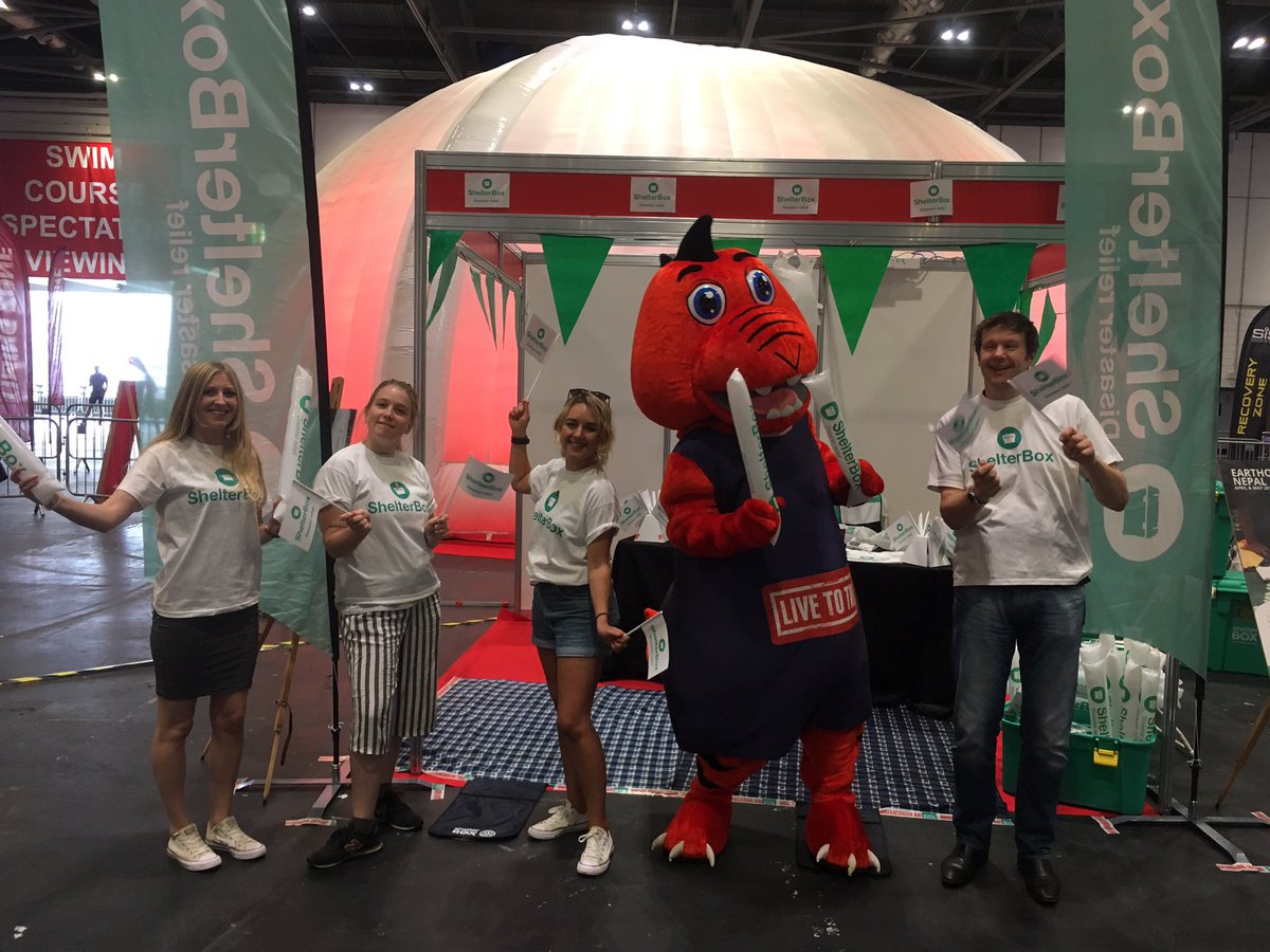 ShelterBox's tweet photo. Morning from #TheLondonTri! Come &amp; say hi to our events team https://t.co/1Rr3NTYMEY