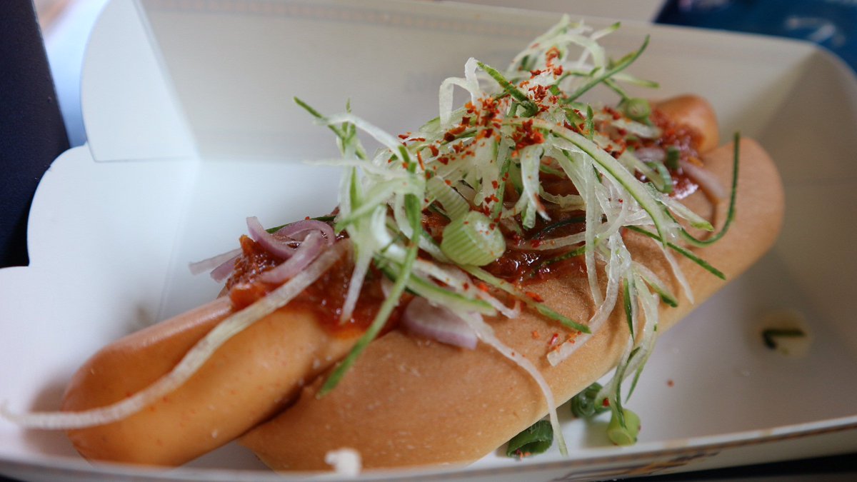 峯崎圭輔 ちょっぷ シンガポール旅行記 写真集 食べ物編 シンガポールチリドッグ シンガポールの 名前忘れた アラブ料理 ムルタバ 一風堂w