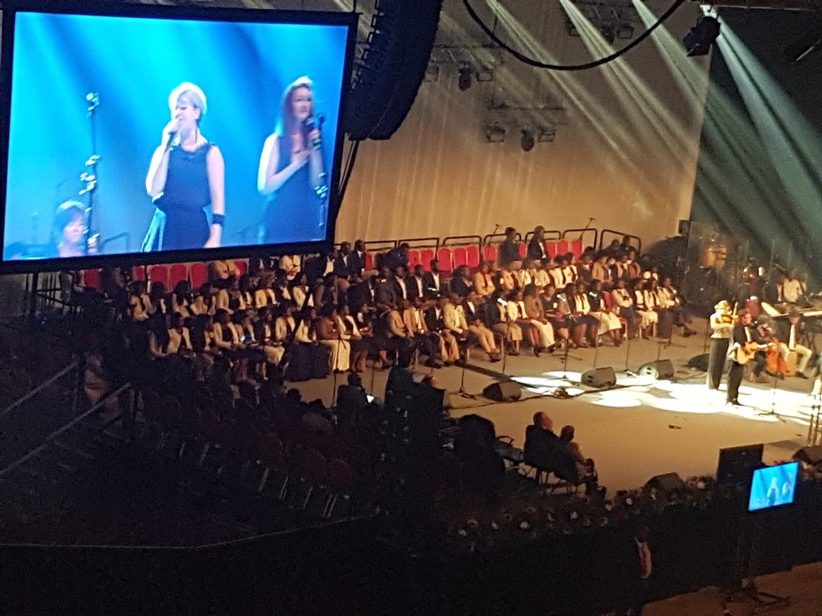 Soundofwales's tweet photo. Such an honour to be at Festival of Life Wales last night! Worshipping with 3,000 others #FOLWales https://t.co/UpUjsqyEs3