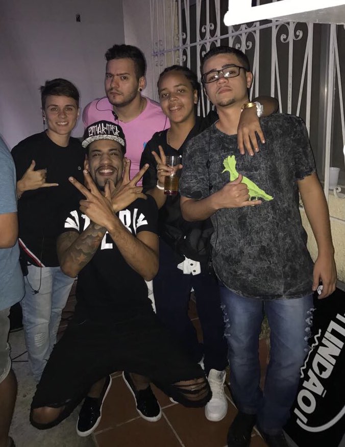 JoaoJrIFollow's tweet photo. Quem Γ©? Dj LindΓ£o π₯ππ»πβ€οΈ
#Hashtag25 https://t.co/w9SFwibutK