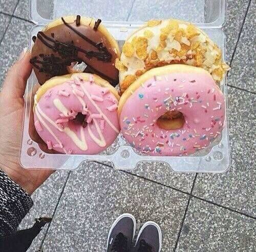 leighbruan's tweet photo. in a relationship with foods https://t.co/5IjiHmlZgj