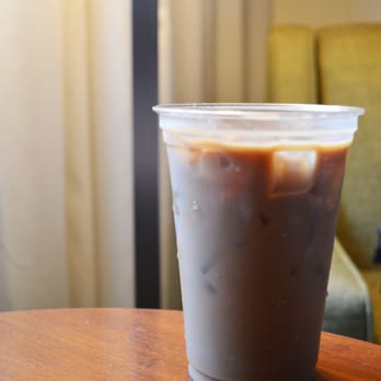 FirstBiteFoodUS's tweet photo. Freshly brewed coffee 
 #brewedcoffee #firstbitefoods
 https://t.co/oRAXKdYMWY https://t.co/qTEkrNelyp