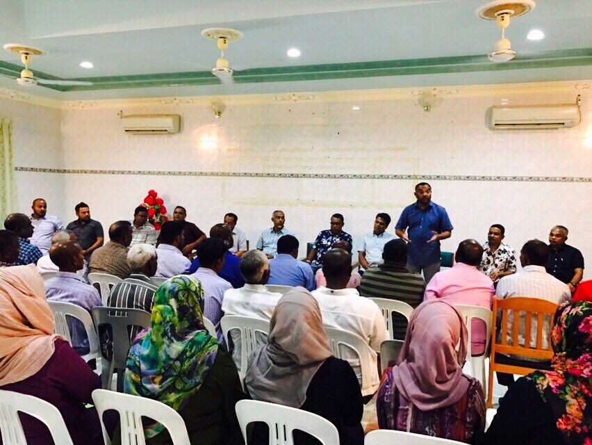 sherh_aly's tweet photo. #HappsNow
#PPMTeam Meeting with key PPM Members of HA. Dhidhoo.
#EmmenMikolhah https://t.co/NEAZAs5fjA