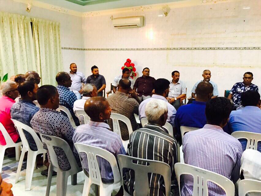 sherh_aly's tweet photo. #HappsNow
#PPMTeam Meeting with key PPM Members of HA. Dhidhoo.
#EmmenMikolhah https://t.co/NEAZAs5fjA