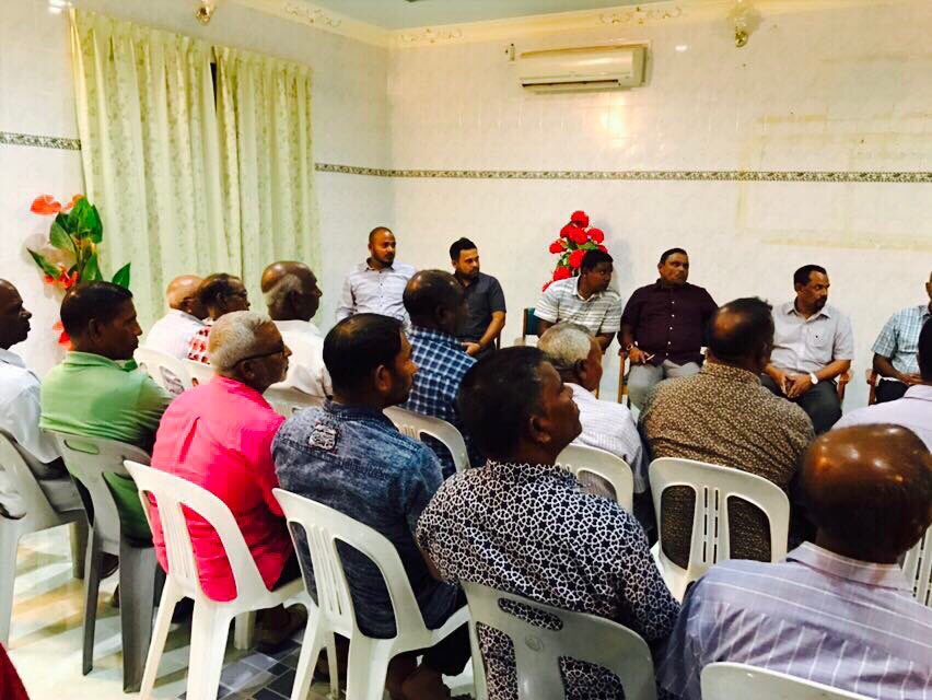 sherh_aly's tweet photo. #HappsNow
#PPMTeam Meeting with key PPM Members of HA. Dhidhoo.
#EmmenMikolhah https://t.co/NEAZAs5fjA