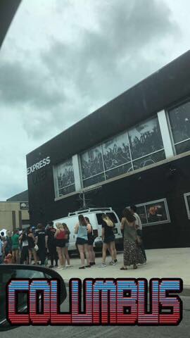 MadySavage's tweet photo. One month ago...
Was express live.
And I am very sad about it.
I miss Ohio
#tourdeexpress https://t.co/JIvJaG7PJN