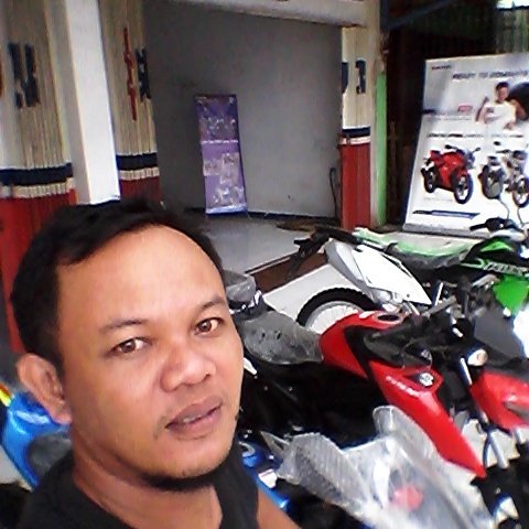 Fitrian85274427's tweet photo. Chie ada yg baru kah @DhenyYulliartha...kpan lamaranx ini kanda, sya di undang to...mmmm pasti ka evonros dilupa, karna ada yg baru. https://t.co/GEIimfkor9