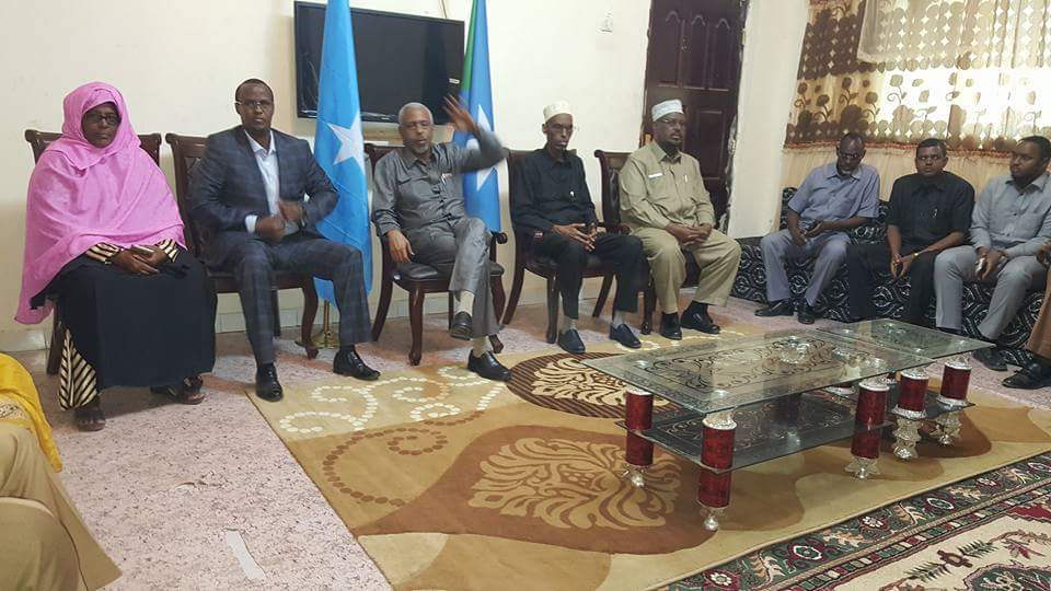 AbdiazizBarkha1's tweet photo. #Osoble "Hiran is part of Hirshabelle State they most allow to pay the tax".
#Somalia https://t.co/Jtwz9tKChg