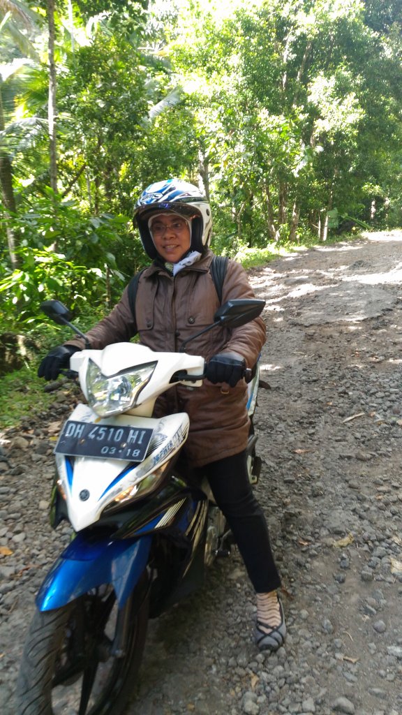 Hanafi21Hanafi's tweet photo. Saat menuju Desa Batajawa, kec. Jerebuu. Kab. Ngada https://t.co/WX7vwqCrNM