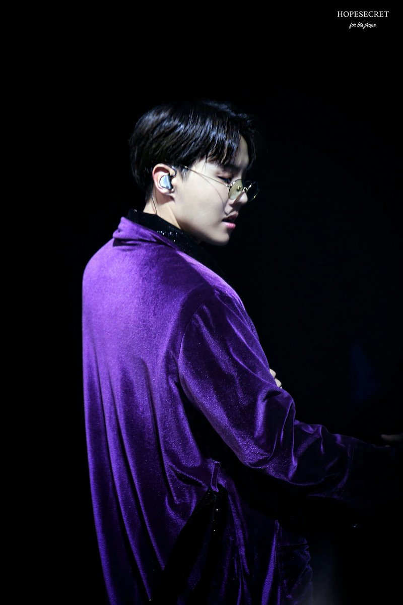 nguynthu58's tweet photo. I vote for #jhope #bts for #100mosthandsomefacesof2017 #tccandler
@tccandler
Hoseok oppa ~~~~ The best !! https://t.co/ffA6pesttn