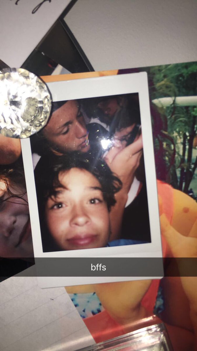 ellebuss's tweet photo. HAPPY BIRTHDAY BESTIE🎉❤️ love u so much &amp; hope u have a gr8 15!! can't wait for all the rides,thanks for all the mems 💕💁🏽 @joemorrison21 https://t.co/aQDMWmCEYA