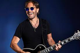 Al Di Meola is63years old today. He was born on 22 July 1954 Happy birthday Al! 