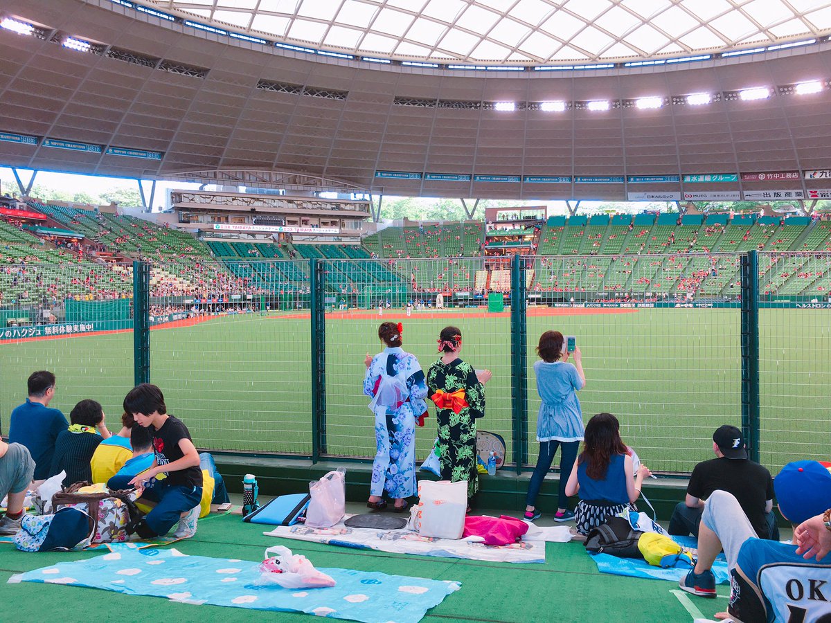fs2_suzu's tweet photo. 今日はここから～!!
ちひろと久々 https://t.co/SuVxnR5Hkh