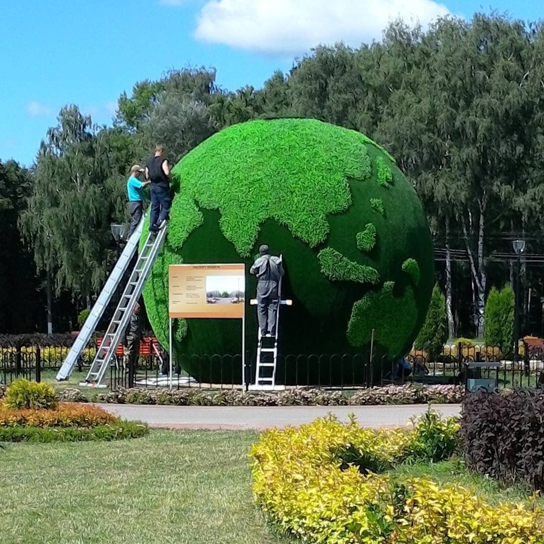 В Центральном парке #Тула сооружают новый арт-объект. Без комментариев...