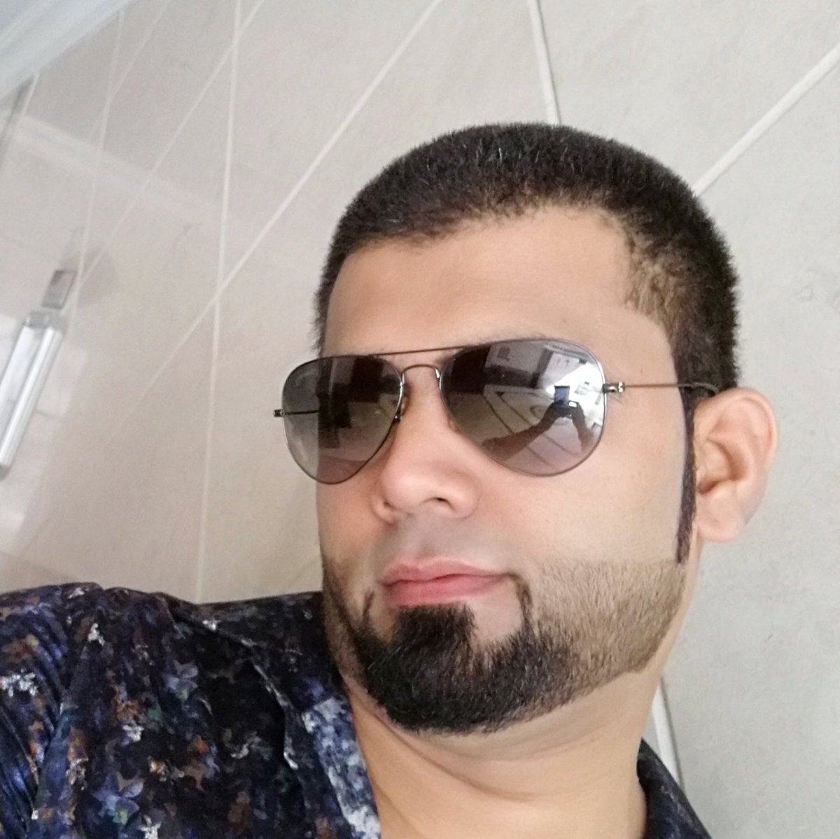 rsaj's tweet photo. #NewProfilePic https://t.co/gBSE8OmUhS