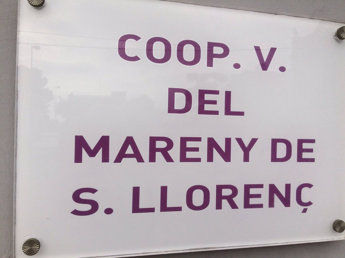 cacauencorfa's tweet image. Huí toca altre Mareny.... el de San Llorenç... al casino!! Carn de cavall amb alls tendres, especialitat de hui!! #Mareny Recomanable! 😜