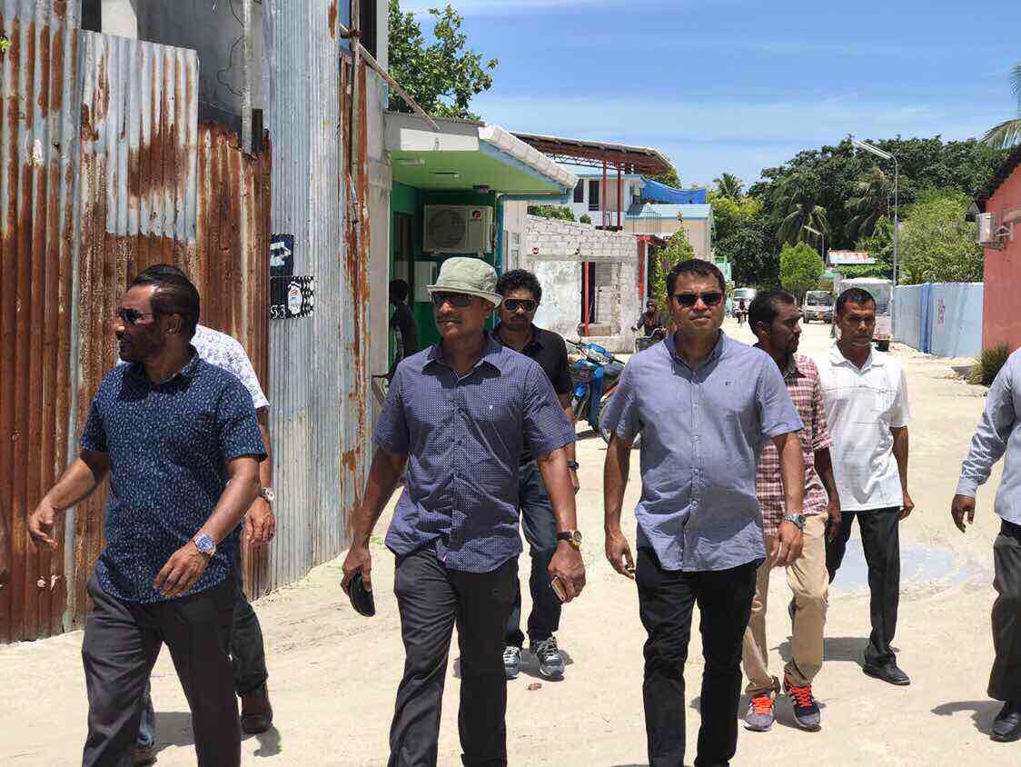 Azhartu's tweet photo. #PPMTeam Now at K.Thulusdhoo. Saabahey Team. https://t.co/ySWAKAgN4r