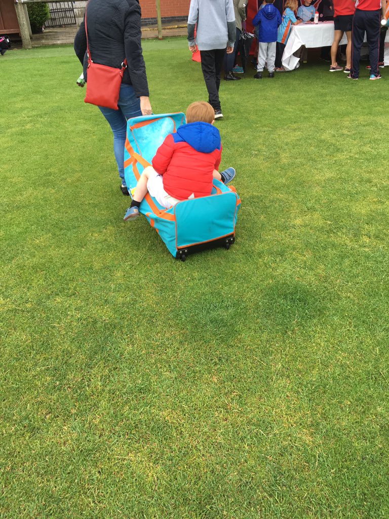 LivingWithFin's tweet image. Smashing times with @thunderksl