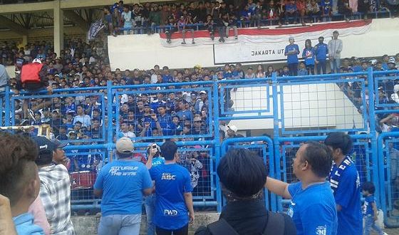 Ribuan Pecinta NJ Mania-Persitara Menggugah Walikota Jakut dlvr.it/PXYfQ5