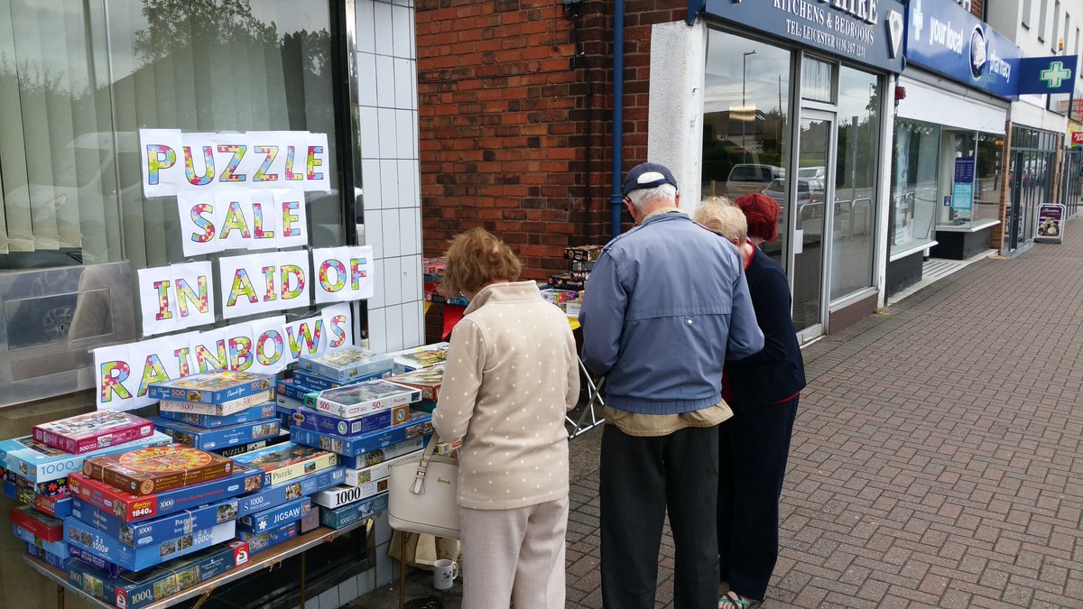 itsmrlee1978's tweet photo. puzzle sale@ birstall 1084 for rainbows hospice led by Elaine Jones #superCR over £263 raised. @Helsybub8 @NBSMidsCheshire @teebsontwit https://t.co/xJowk7sk3t