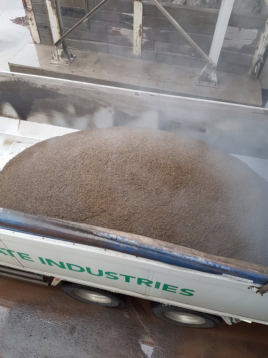 express_lee's tweet photo. @express_asphalt Doncaster,s #supercolourultra natural on its way to @resurf Coventry this morning https://t.co/NfmTX9kuLm