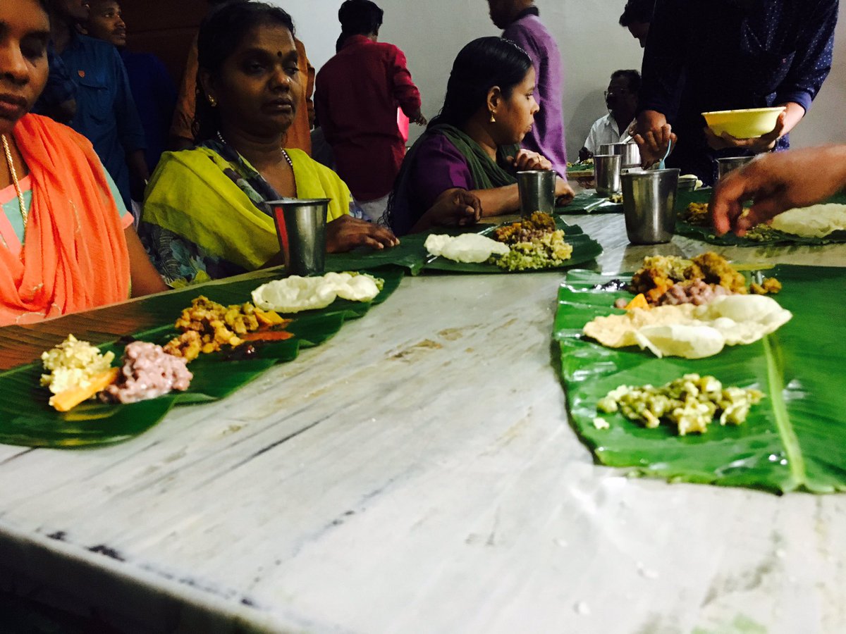 KondottySFC's tweet image. Pic frm Our #WelfareProgram  as the part of @Suriya_offl anna Bday(Food Donation) @ KeralaFedarationOfTheBlind (Kizhuparambu) , @KondottySFC