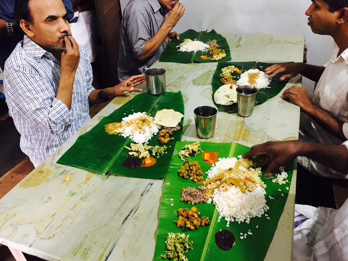 KondottySFC's tweet image. Pic frm Our #WelfareProgram  as the part of @Suriya_offl anna Bday(Food Donation) @ KeralaFedarationOfTheBlind (Kizhuparambu) , @KondottySFC