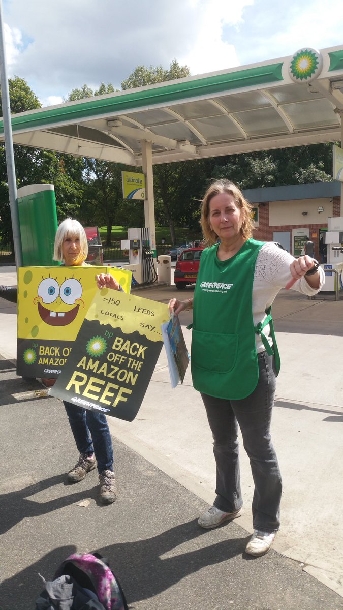 GreenpeaceLeeds's tweet photo. Cardigan Rd @BP_plc refuse our petition to #BackOff the Amazon Reef #SaveOurSponge https://t.co/9wYw4wBx2W