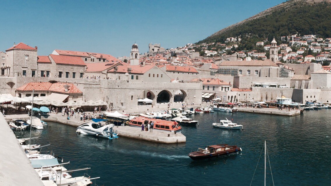 Davidde_m's tweet photo. #byedubrovnik https://t.co/zZM5RECY8r