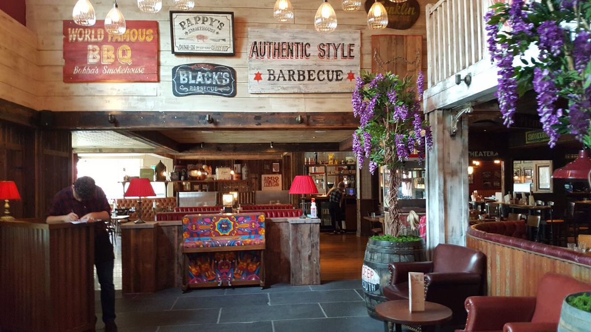 JennieBimson's tweet photo. So happy @Hickorys_ is opening on 26th July.We popped into say hi & got a VIP tour.Rick & team were so welcoming. Thank u guys #ournewlocal https://t.co/TYMnwM0Hmq