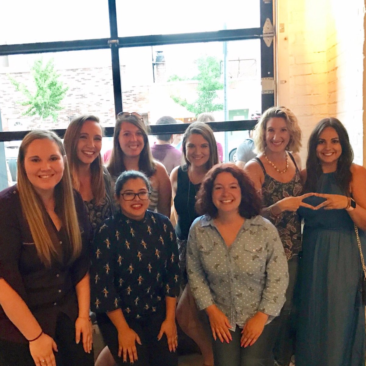 BostonADPiAlum's tweet photo. Sisters meeting sisters! Alumnae got together last night for some fun at Lamplighter! #bostonadpi #adpiboston #adpialum https://t.co/VAQPu6MQ9X