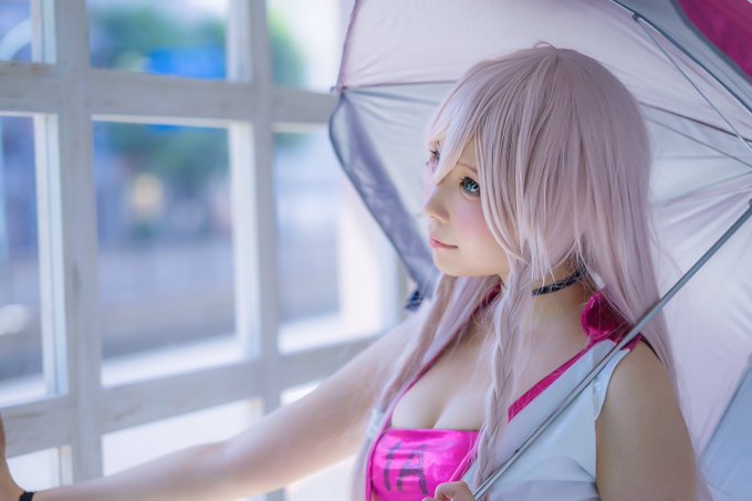 コスプレイヤーイズ氏のTwitter画像32