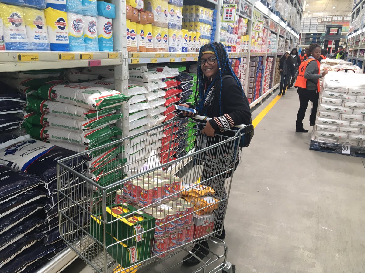 ARProject's tweet photo. @Journey4Change #CapPrep students will help 24 families by fixing roofs & adding new windows, doors & locks. #SouthAfrica @DrStevePerry https://t.co/JayzlRpSqn