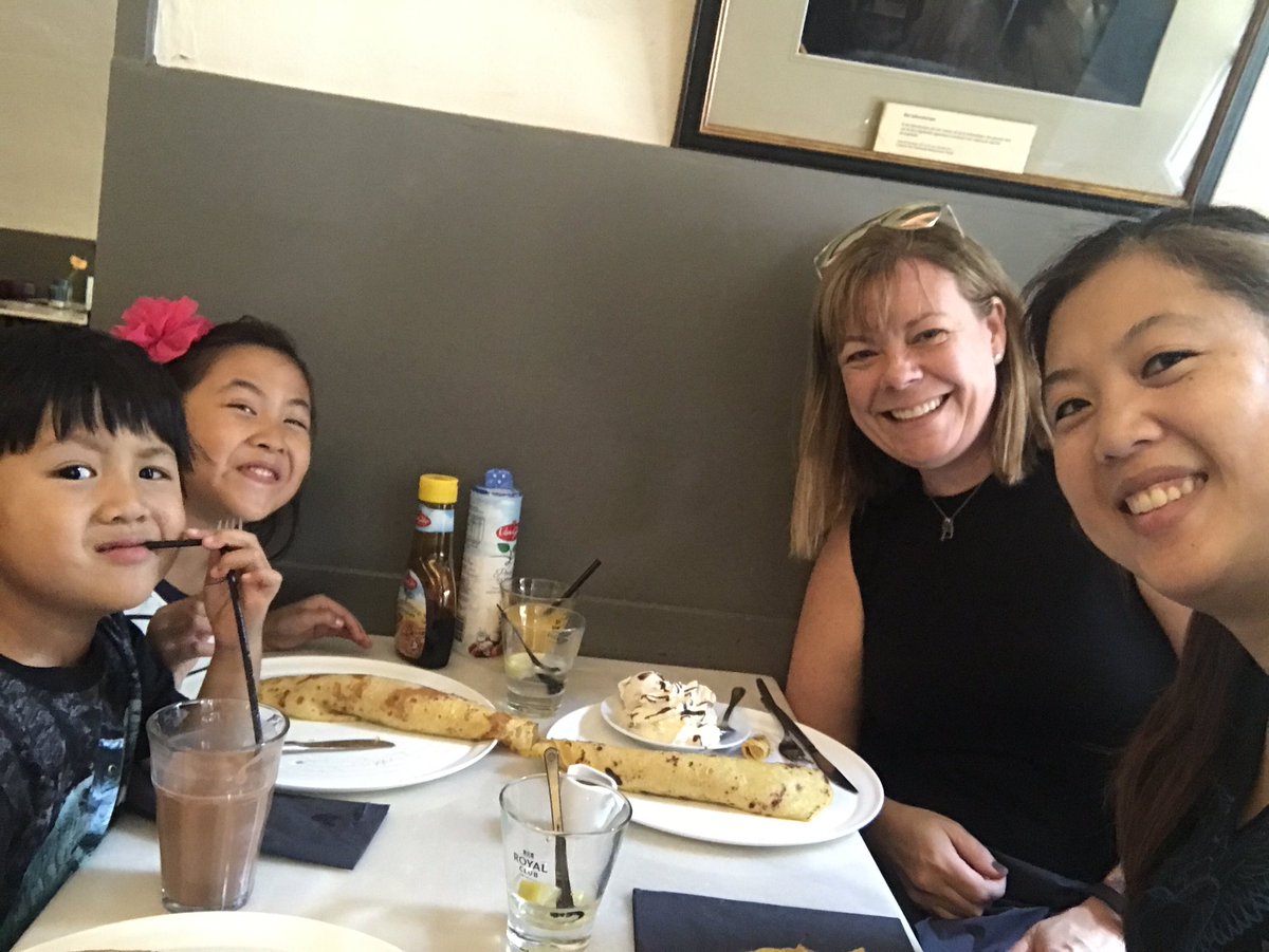 SeattleAUG's tweet photo. AUG leaders chats are even better in person: #SeattleAUG meets Amsterdam! @atlassian #usergroup https://t.co/vodgYwcN0f